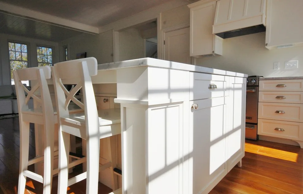 Suttons Bay Culinary Experience with a Scenic Outlook by Sweetwater Contracting - Photo 6