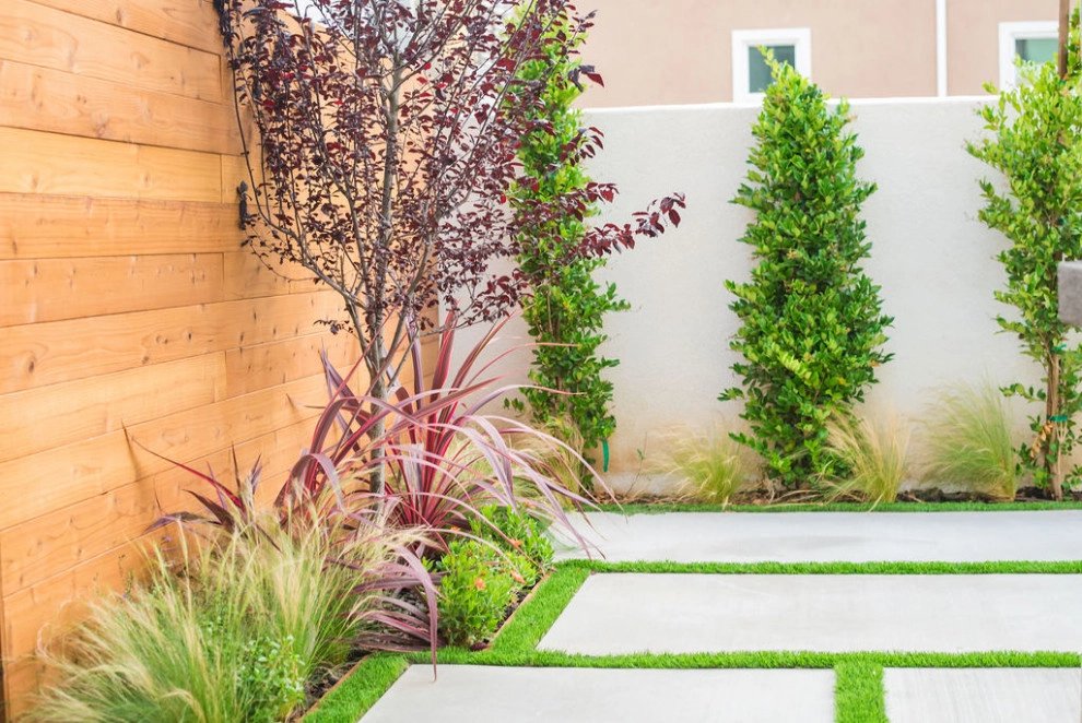 Complete Landscape Design & Installation In Los Angeles, CA by Lush Gardens Inc - Photo 5