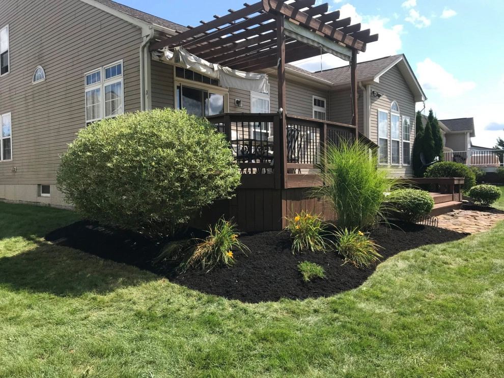 Landscape Care & Lawn Maintenance by Luxury Lawns & Landscaping LLC - Photo 21