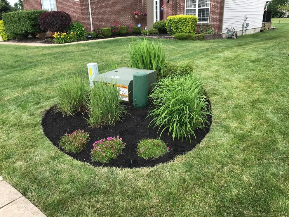 Flower Beds by Luxury Lawns & Landscaping LLC - Photo 3