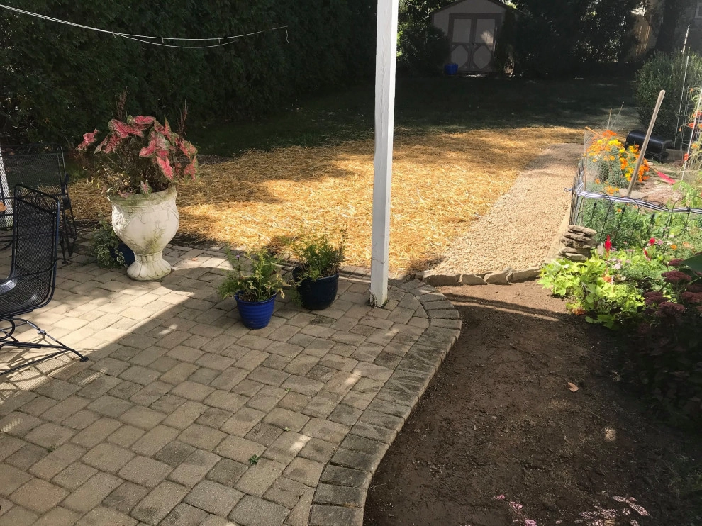Pavers and Walkways by Luxury Lawns & Landscaping LLC - Photo 3