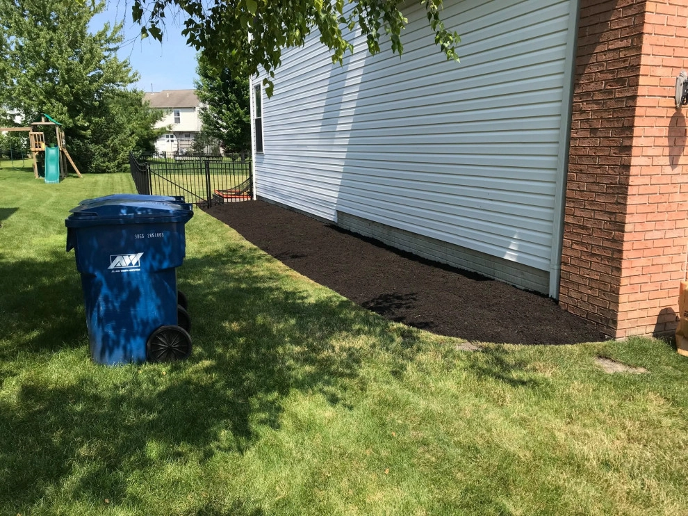 Landscape Care & Lawn Maintenance by Luxury Lawns & Landscaping LLC - Photo 7