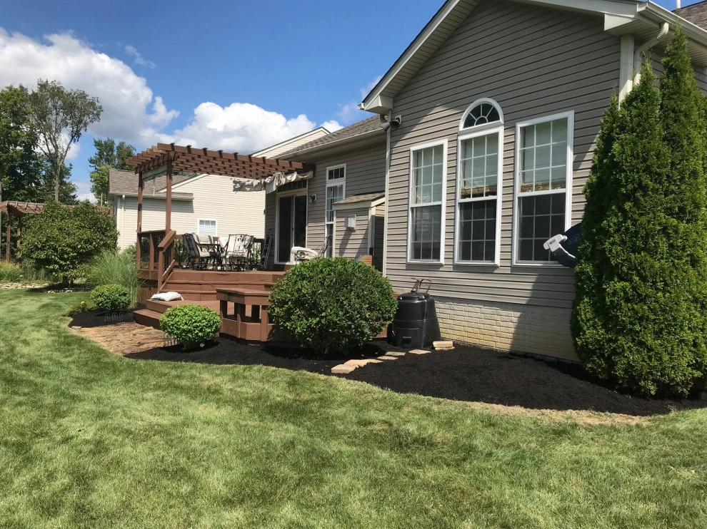 Landscape Care & Lawn Maintenance by Luxury Lawns & Landscaping LLC - Photo 12