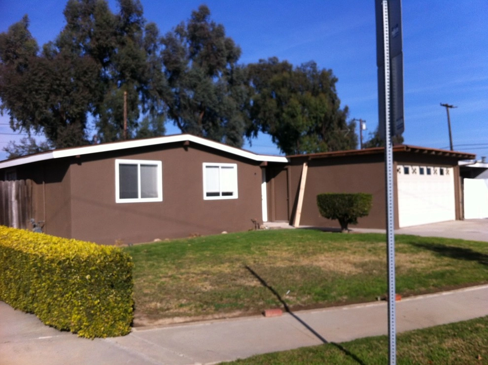 Costa Mesa Drought Tolerant by Lydia Monroe: City Green OC - Photo 11