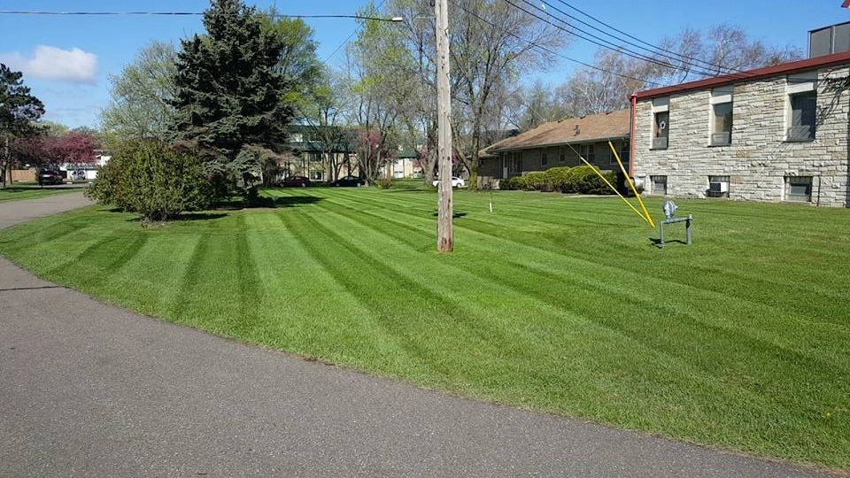 Lynch's Landscaping And Lawn Care LLC - Photo 10