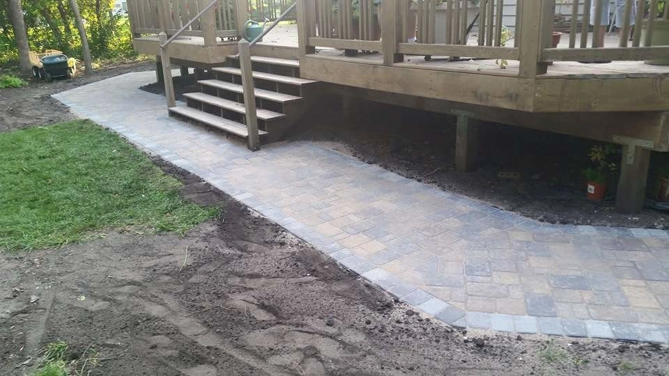 Lynch's Landscaping And Lawn Care LLC - Photo 7