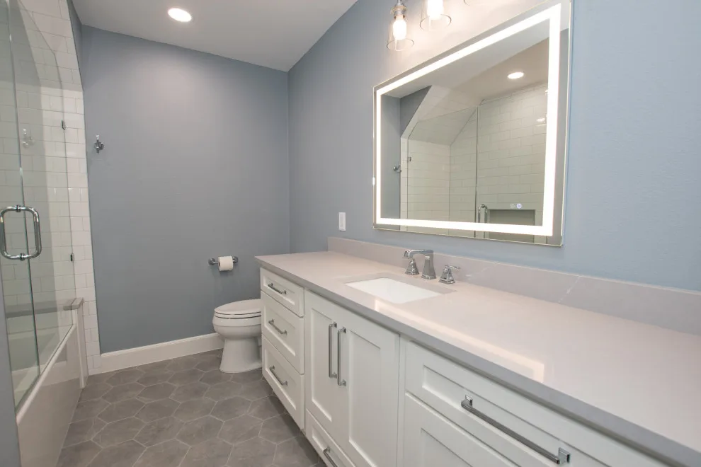 Terrell Hills Restrooms by Shaw Company Remodeling - Photo 3