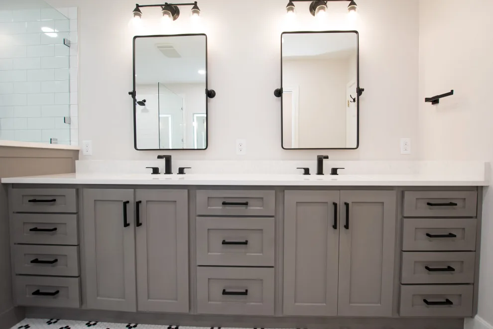 Terrell Hills Restrooms by Shaw Company Remodeling - Photo 11