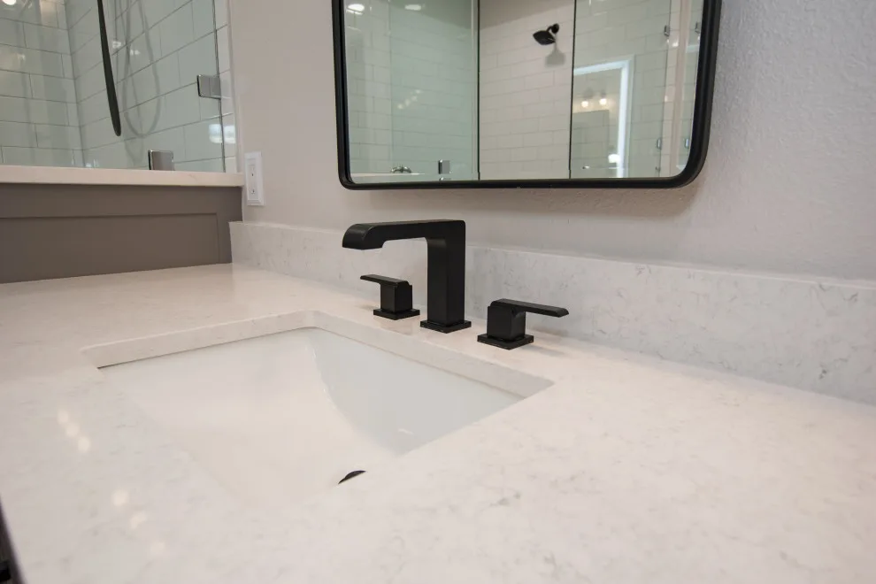 Terrell Hills Restrooms by Shaw Company Remodeling - Photo 4