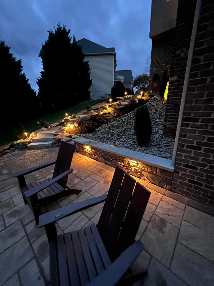 Life Outdoors - Photo 2