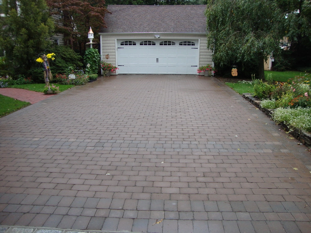 Driveways by Longo's Landscaping & Masonry - Photo 15
