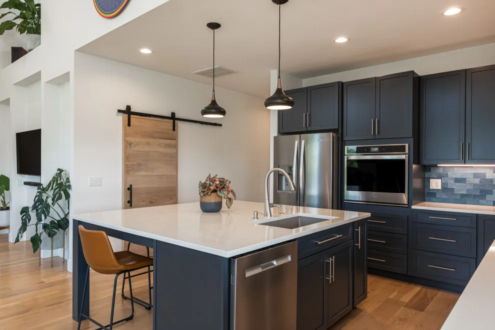 The South by Evergreen Construct Inc. - Photo 21