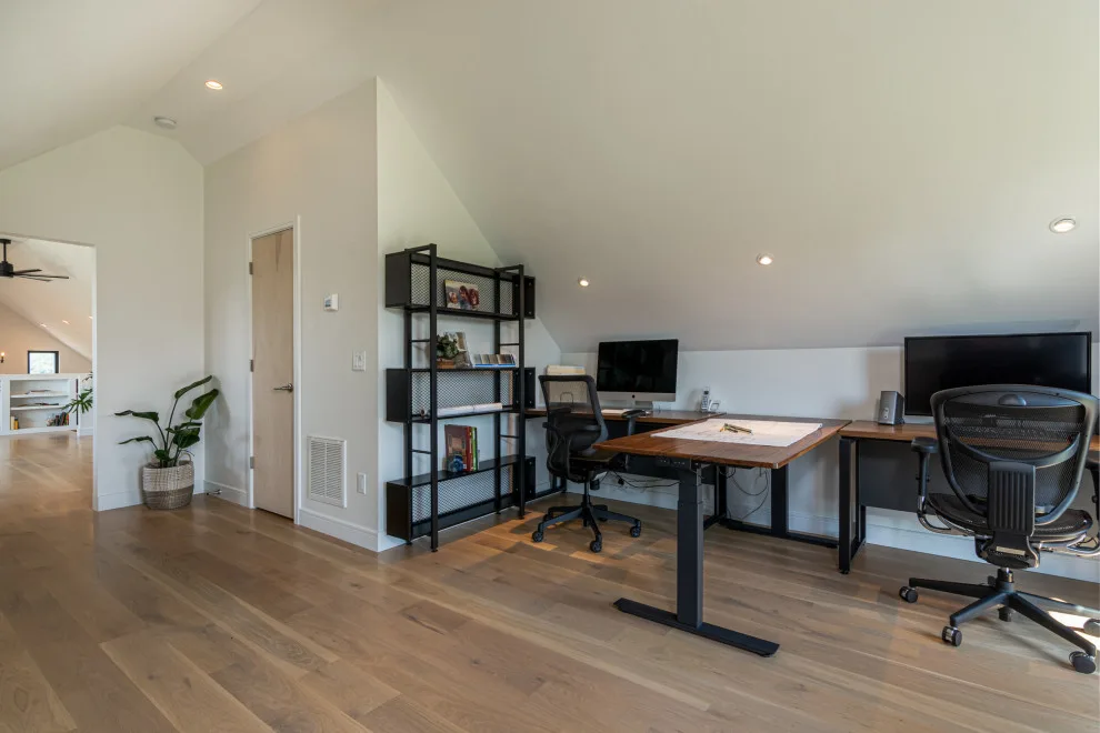 The South by Evergreen Construct Inc. - Photo 28