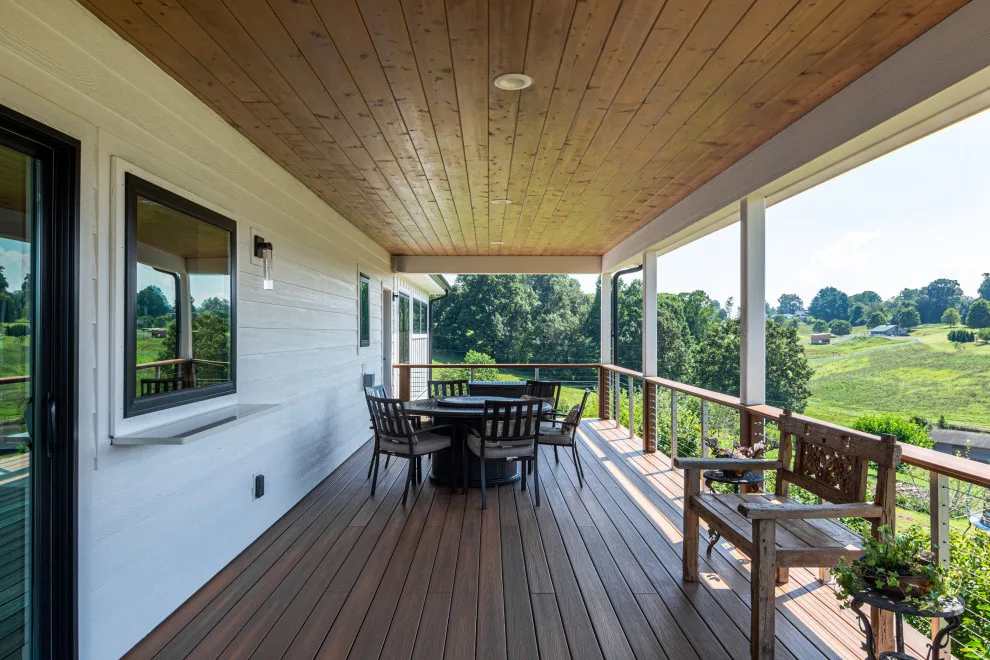 The South by Evergreen Construct Inc. - Photo 18