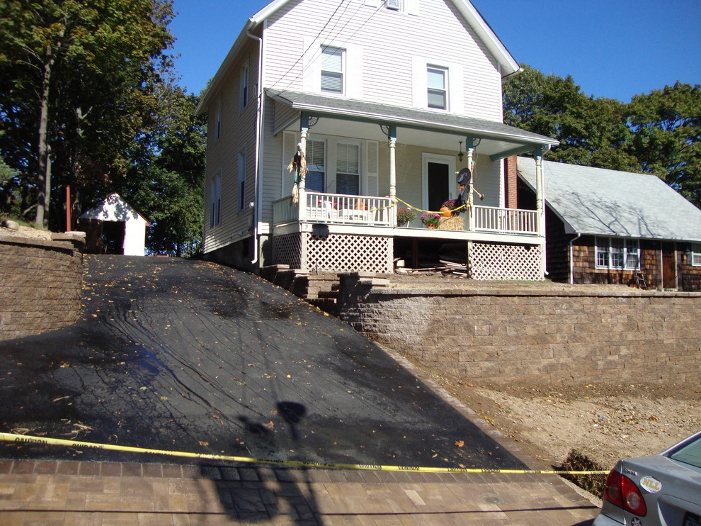 Driveways by Longo's Landscaping & Masonry - Photo 3