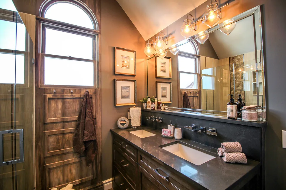 Coastal Gem in Transition by Evenflow Interiors - Photo 3