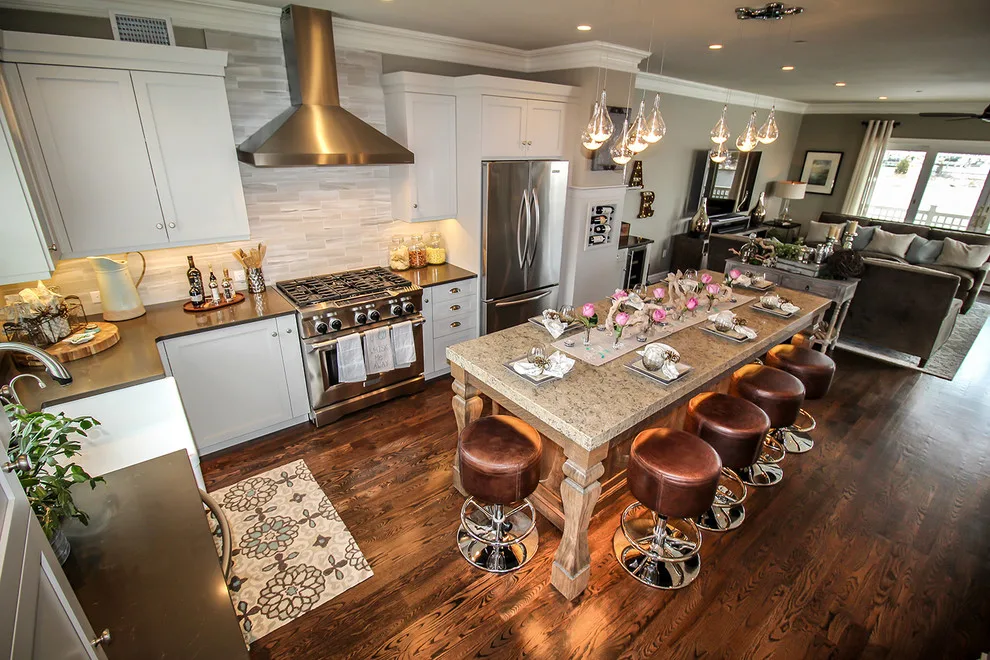 Coastal Gem in Transition by Evenflow Interiors - Photo 8
