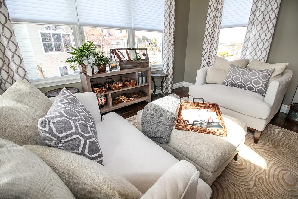 Coastal Gem in Transition by Evenflow Interiors - Photo 32
