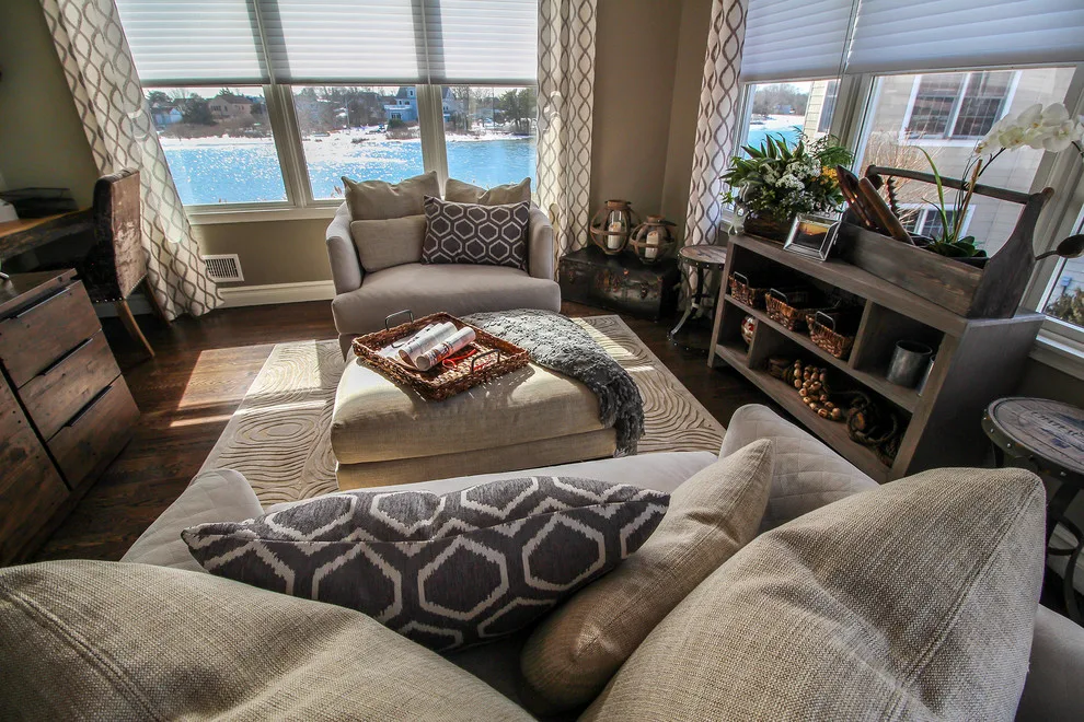 Coastal Gem in Transition by Evenflow Interiors - Photo 16