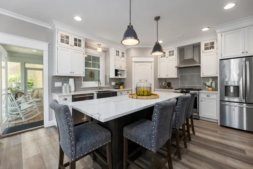 Shining and Stunning Kitchen Renovation by Design Phase - Photo 8