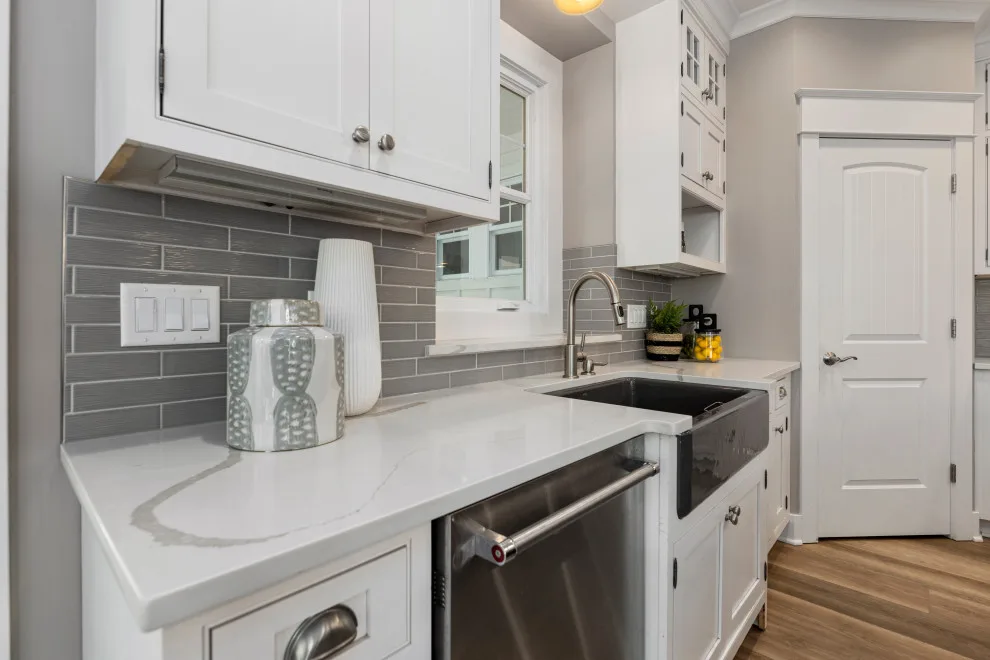 Shining and Stunning Kitchen Renovation by Design Phase - Photo 2