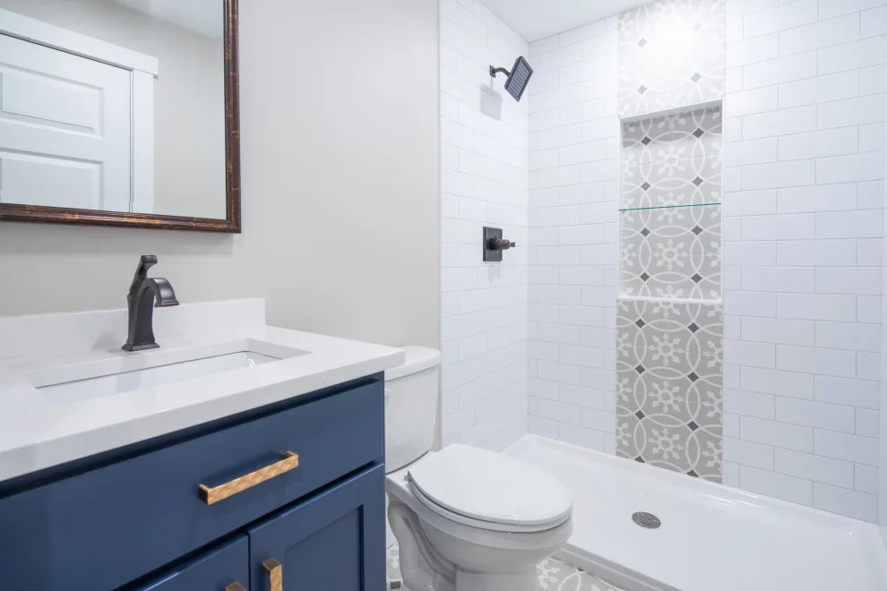 Luminous Transitional Makeover Featuring Navy and Gold Highlights by Flourish Interiors By Vanessa C Smith - Photo 4