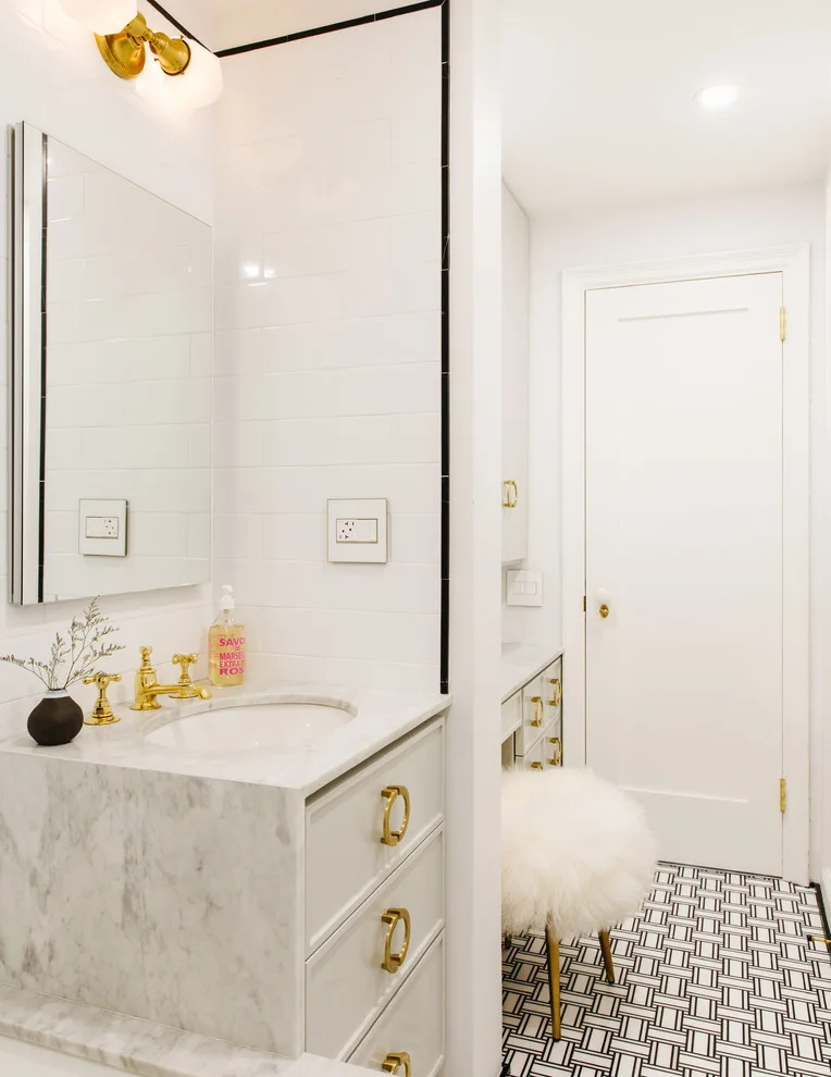 Glamorous Apartment in Brooklyn Heights by Designs By Human. - Photo 3