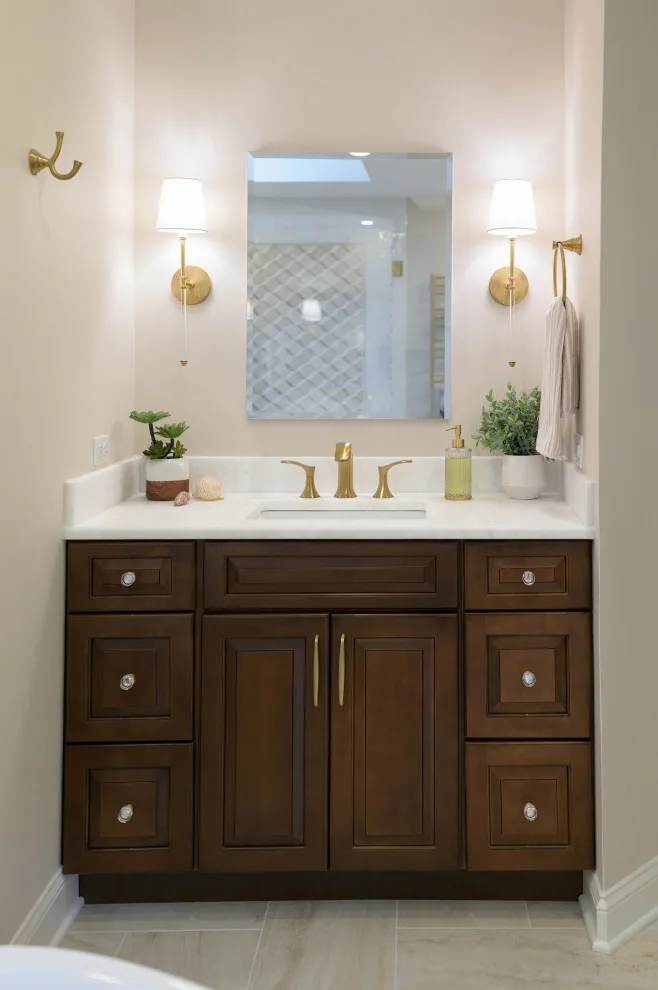 Opulent Main Bathroom by McGrath Interiors - Photo 7