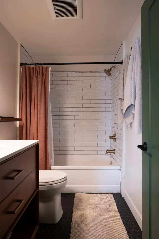 Pelican Camp by Katie Kottke Interiors - Photo 15