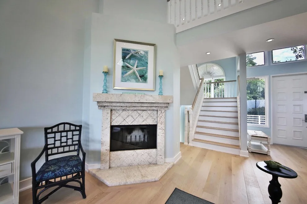 Lifestyle Interiors - Photo 4