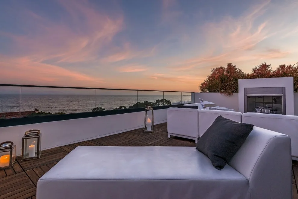 Carbon Shore Residence by Studio Palomino - Photo 18