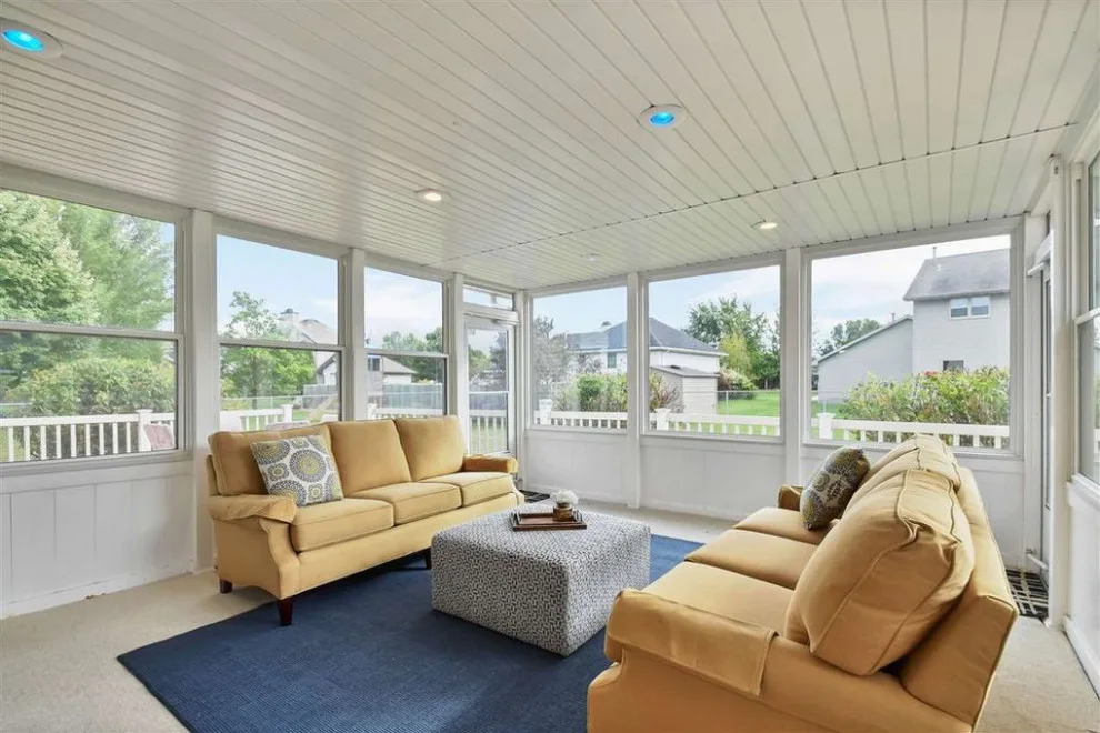 Carmen Lane by Wenz Home Furniture - Photo 3