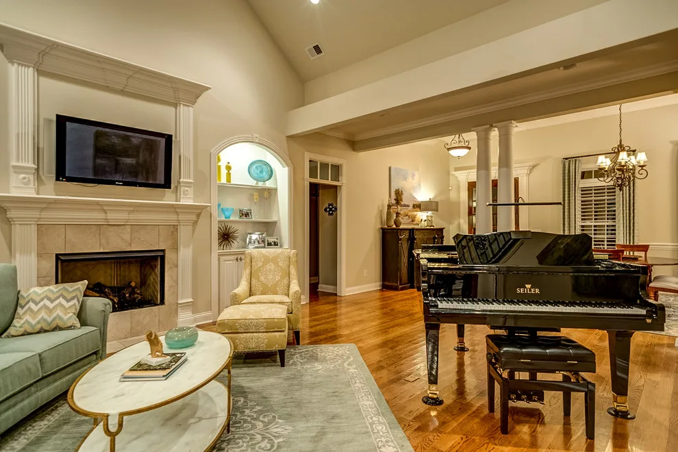 Relaxed Lifestyle by The Interior Collection - Photo 2