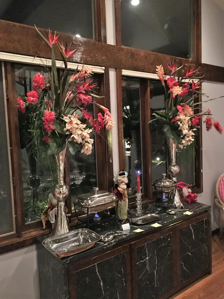 Chapel Hill Festive Decor by Brian H Murray Interior Design - Photo 5