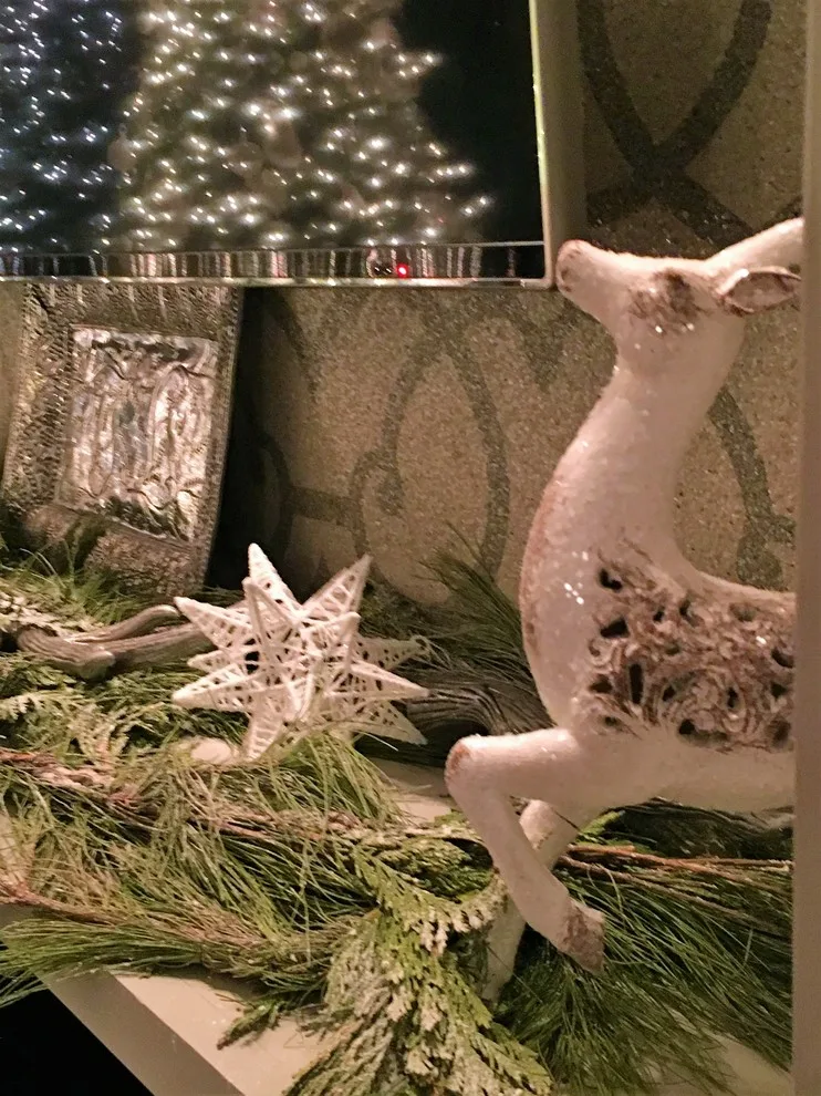 Chapel Hill Festive Decor by Brian H Murray Interior Design - Photo 2