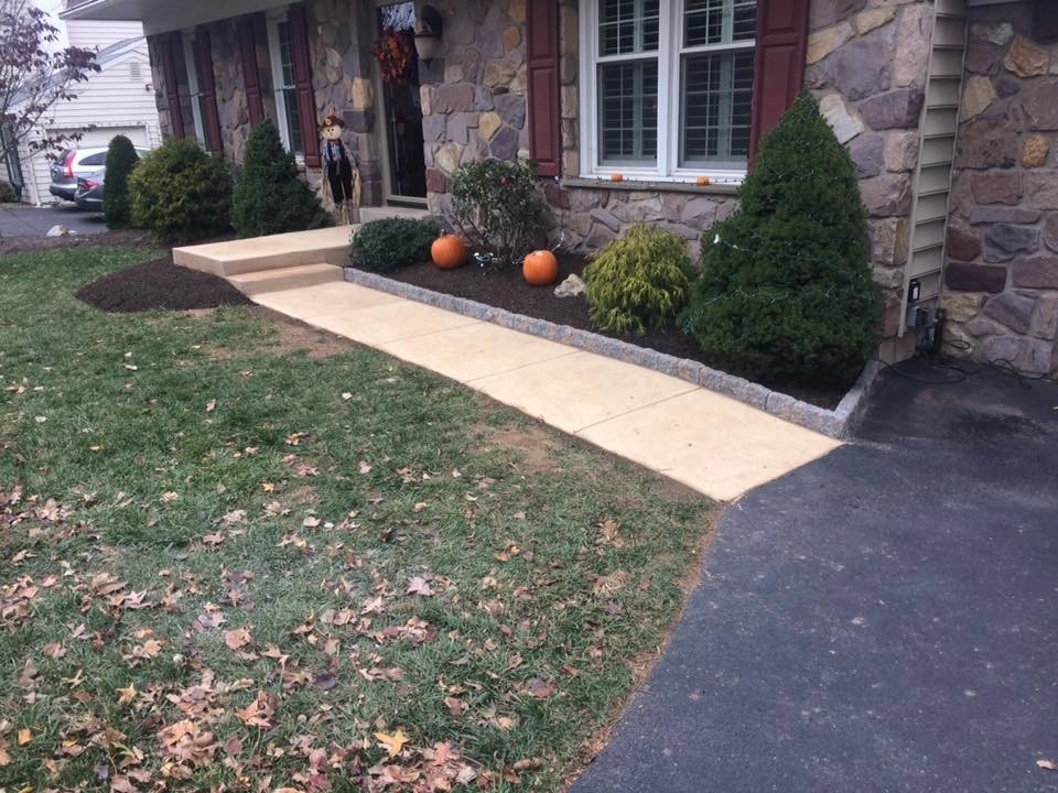 EP Henry Edge Stones in Dakota Blend by Mason's Landscaping And Construction LLC - Photo 3