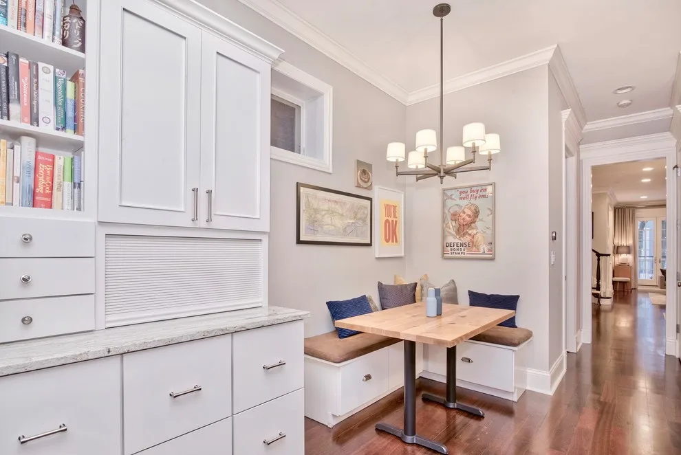 Lakeview Elegant Transition by Collected Spaces, LLC - Photo 2