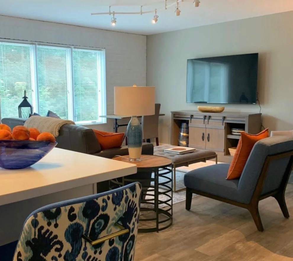 Complete Townhome Solution by Cynthia J. Hoffman Interior Design, Inc. - Photo 3