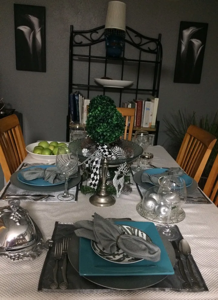 HOLIDAY SEASON 2017 by Divine Interiors - Photo 47
