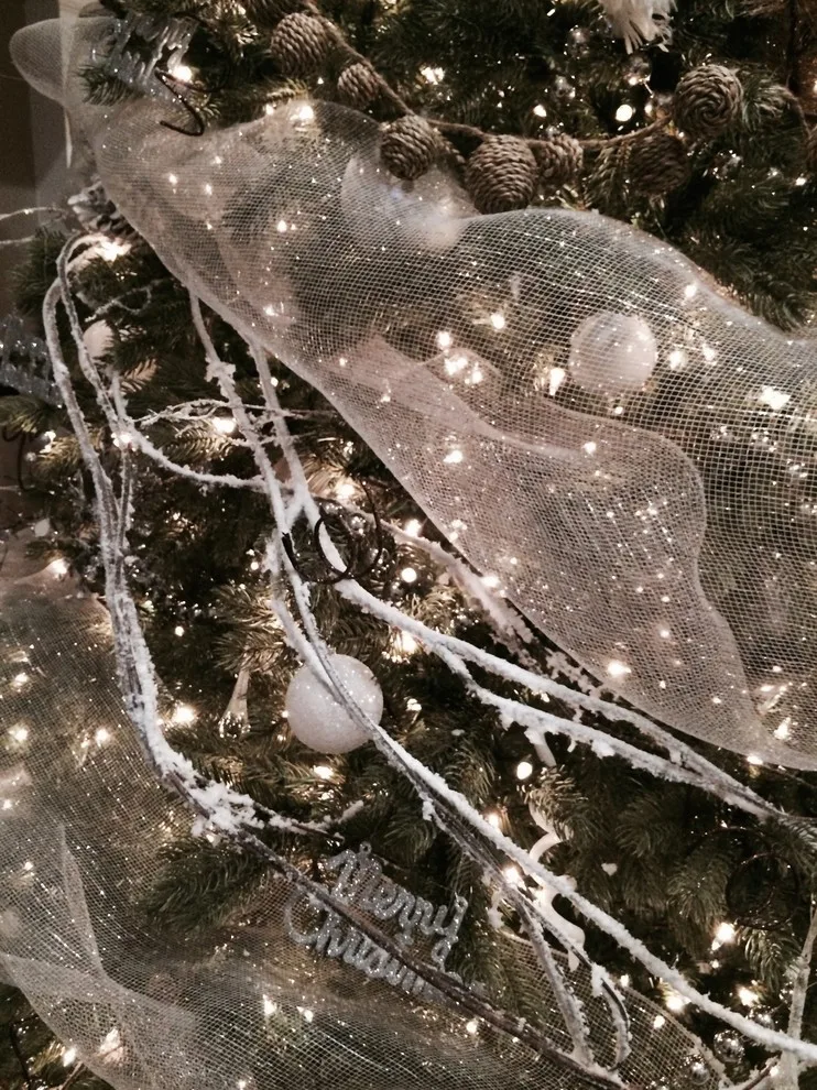 Holiday Decorations by Tanya Rynicke Interiors, LLC - Photo 4