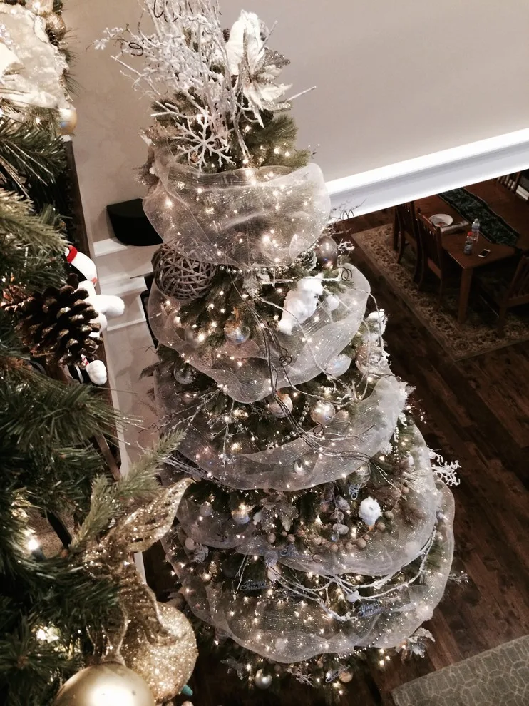 Holiday Decorations by Tanya Rynicke Interiors, LLC - Photo 3