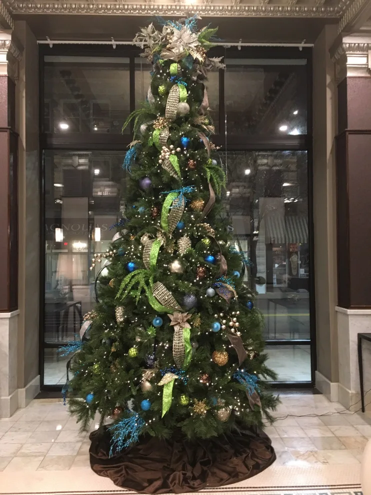 Holiday Decorations by Unique Ambiance LLC - Photo 12