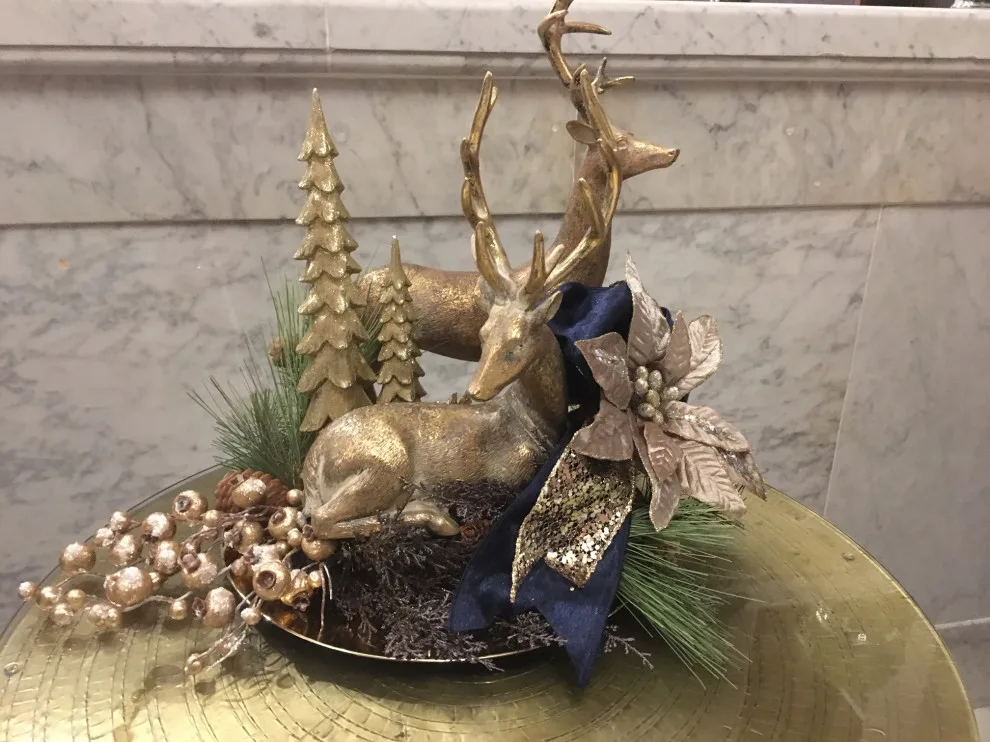Holiday Decorations by Unique Ambiance LLC - Photo 2