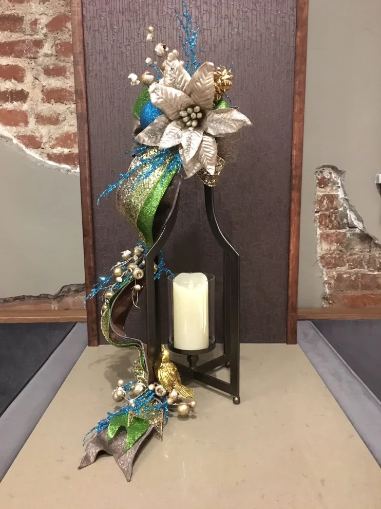 Holiday Decorations by Unique Ambiance LLC - Photo 3