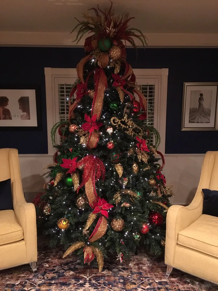 Holiday Decorations by Unique Ambiance LLC - Photo 7