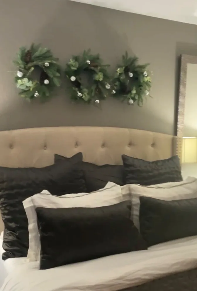 Festive Decoration for the Holidays by VanderHelm Interior Design - Photo 25