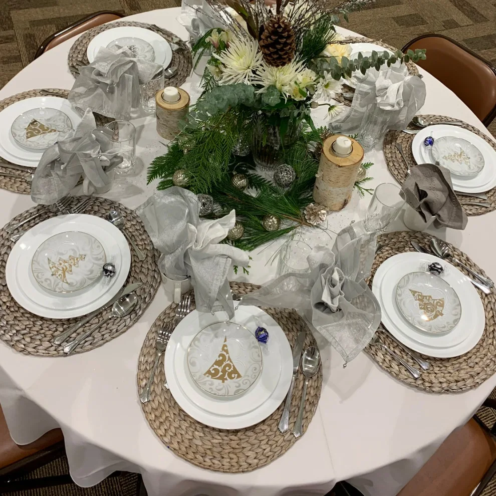 Festive Decoration for the Holidays by VanderHelm Interior Design - Photo 4