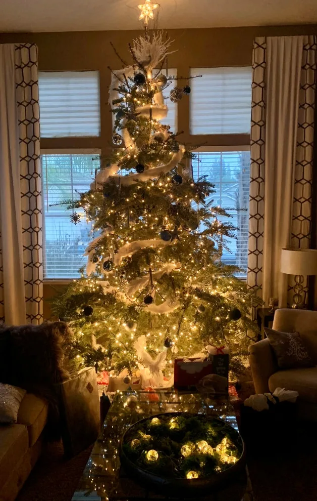 Festive Decoration for the Holidays by VanderHelm Interior Design - Photo 6