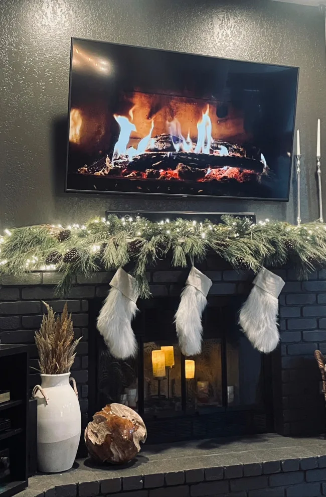 Festive Decoration for the Holidays by VanderHelm Interior Design - Photo 15