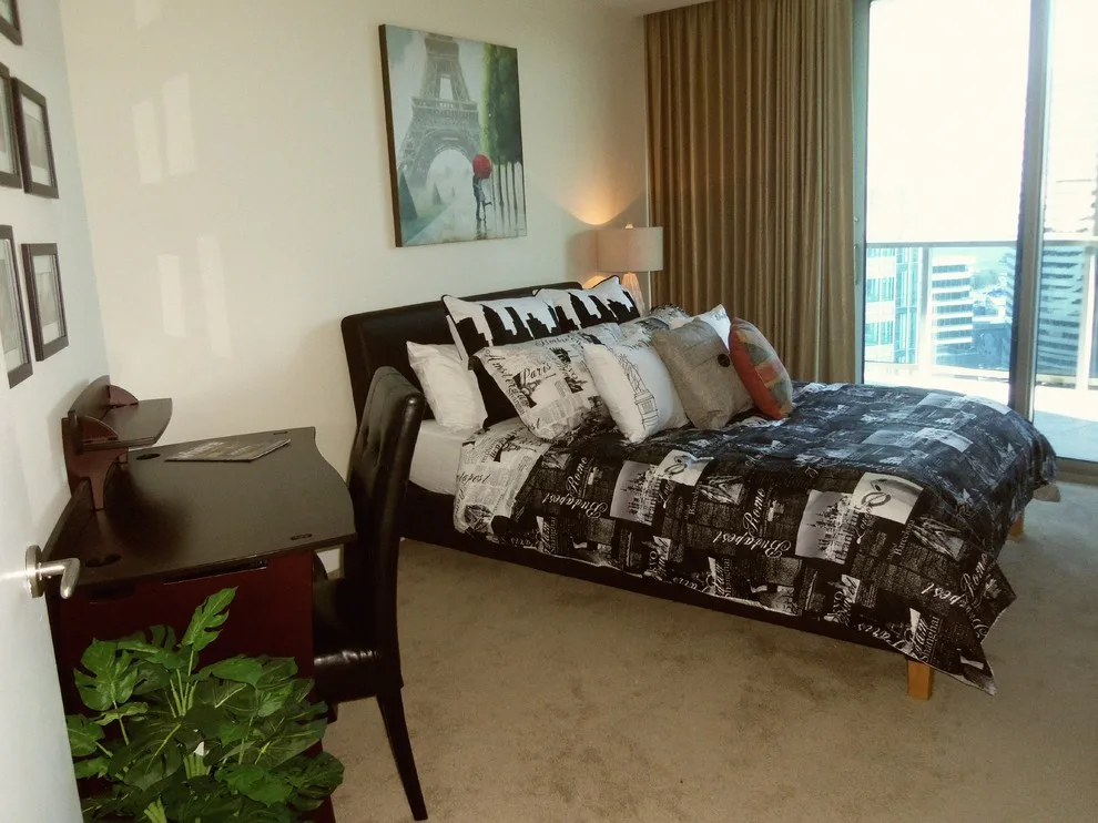 Urban Elegance by House To Home - Photo 3